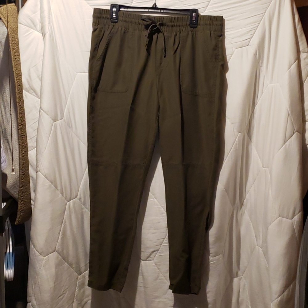SOLD - Maurices Olive Green Knit pant size L